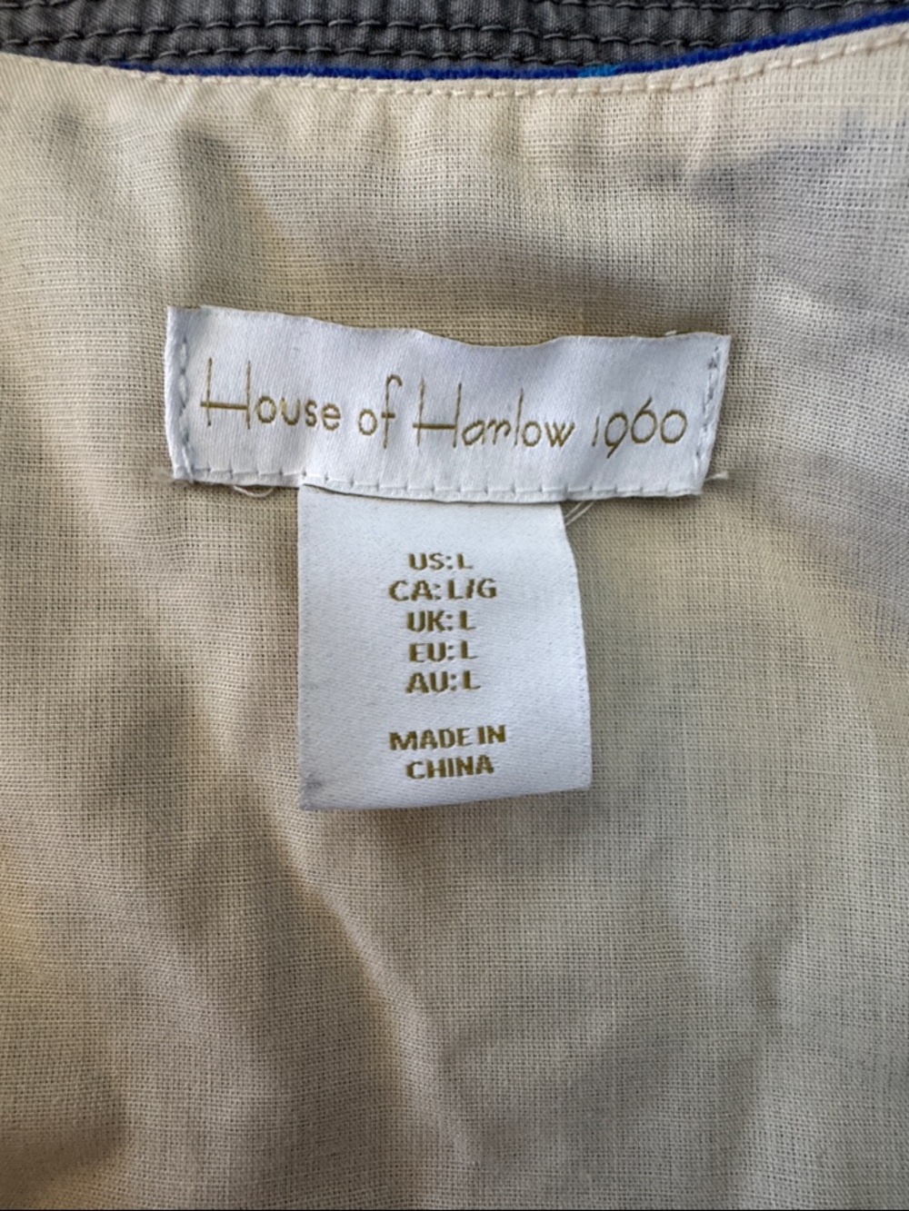 House of Harlow 1960 Blue and Cream Floral Cropped Top - Picture 2 of 3